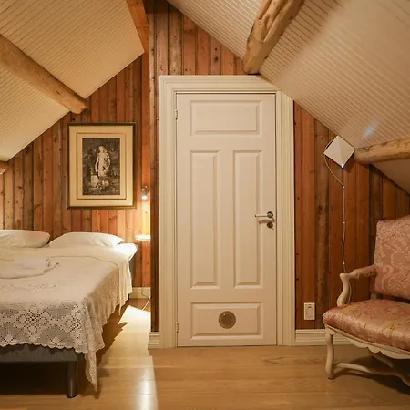 Leilighet The Famous Yellow House Reine