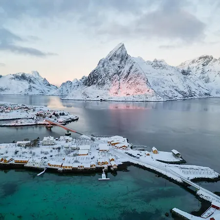 The Famous Yellow House Apartament Reine