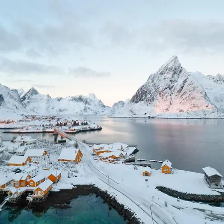 Apartment The Famous Yellow House Reine
