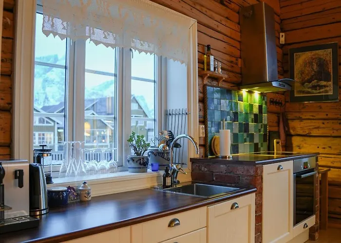 The Famous Yellow House Lägenhet *