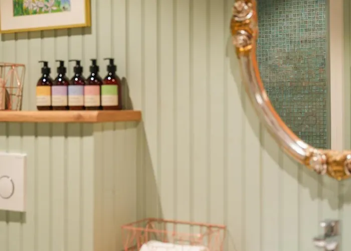 The Famous Yellow House Lägenhet